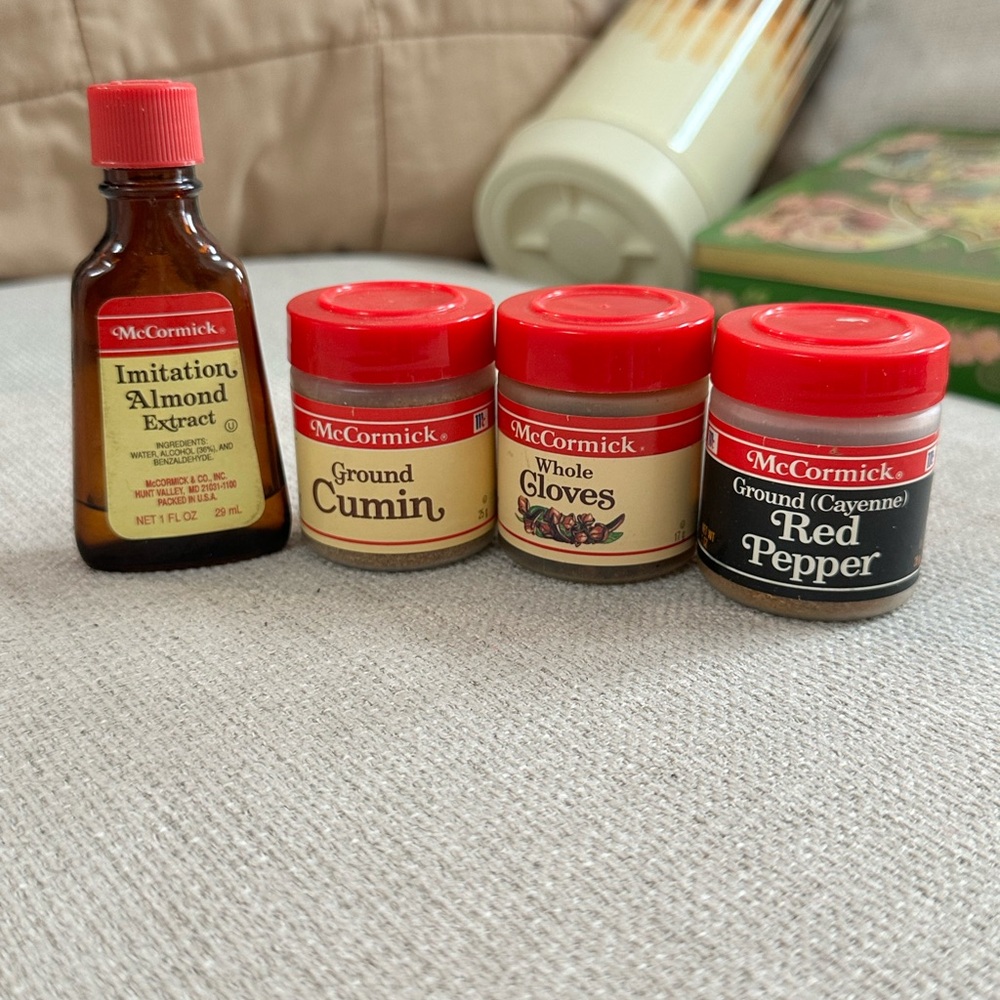 Vintage McCormick Spice and Extract Set